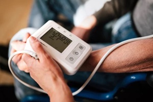 Durham, NC primary care doctor check blood pressure and heart rate with digital measurement